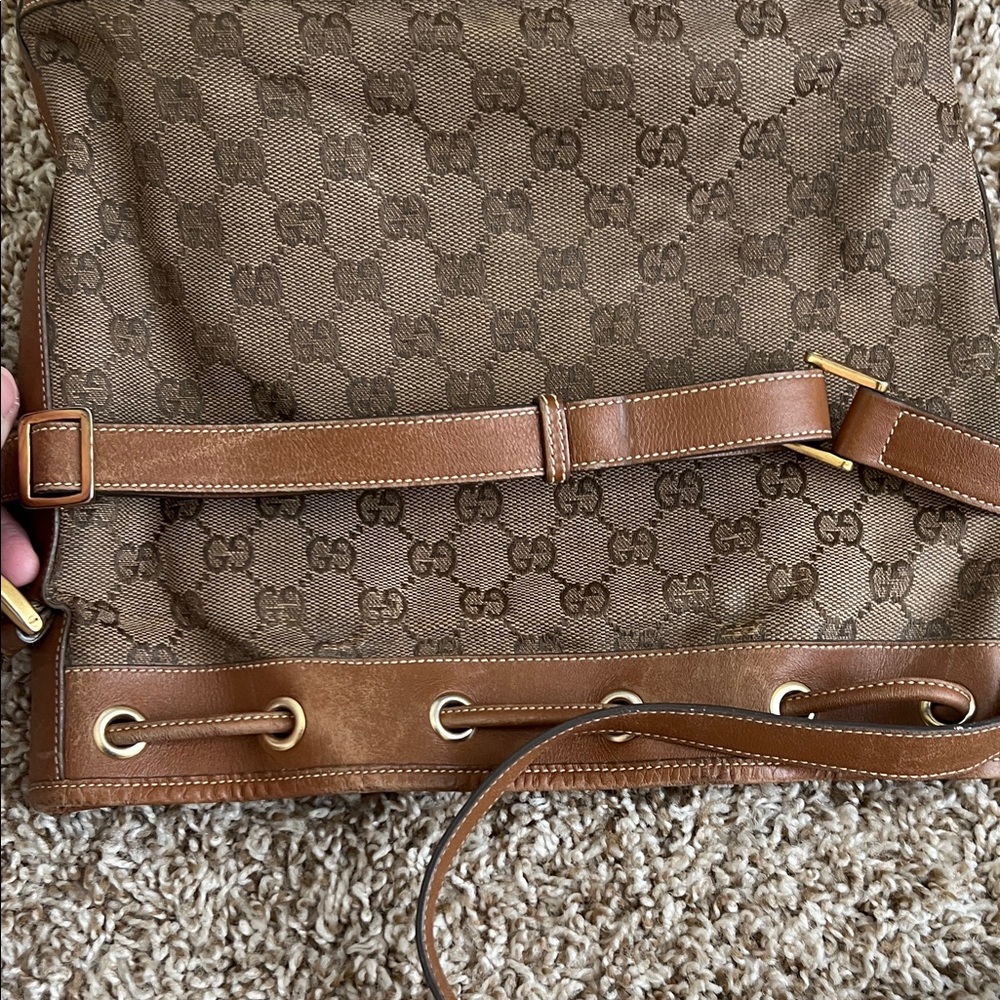 Gucci Brown GG Canvas Drawstring Shoulder Bag with Tan Leather Trim - Picture 15 of 16